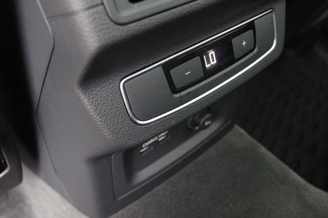 2025 Audi Q5 Premium Plus 45 TFSI S line quattro S tronic