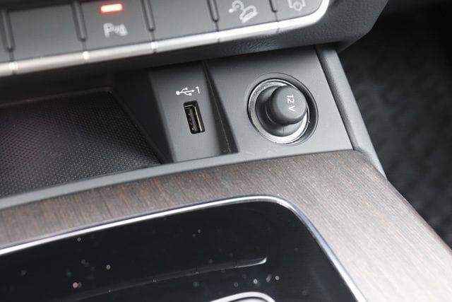 2025 Audi Q5 Premium Plus 45 TFSI S line quattro S tronic