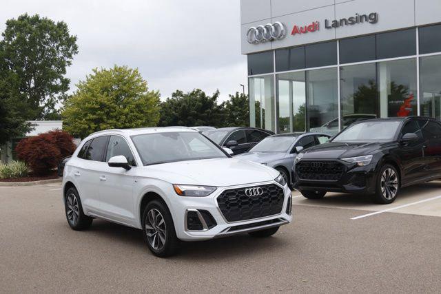 2025 Audi Q5 Premium Plus 45 TFSI S line quattro S tronic for sale in LANSING, MI