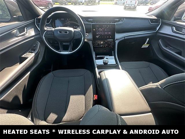 2025 Jeep Grand Cherokee GRAND CHEROKEE L LAREDO X 4X4