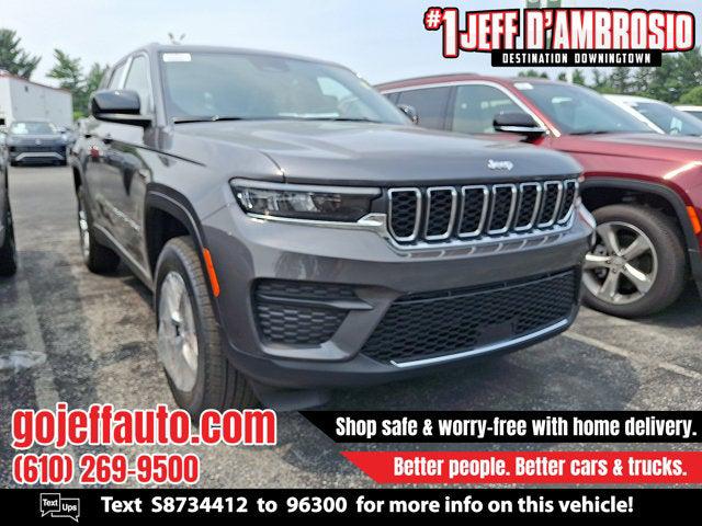 2025 Jeep Grand Cherokee GRAND CHEROKEE LAREDO X 4X4