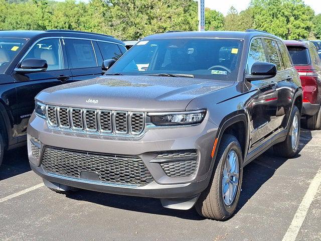 2025 Jeep Grand Cherokee GRAND CHEROKEE LAREDO X 4X4