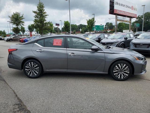 2023 Nissan Altima SV FWD