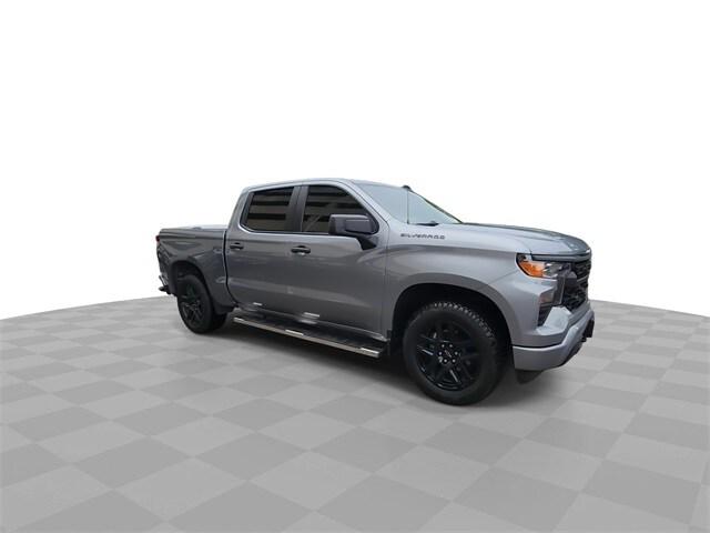 2023 Chevrolet Silverado 1500 2WD Crew Cab Short Bed Custom