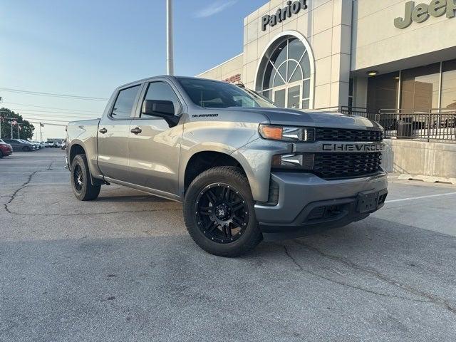 2020 Chevrolet Silverado 1500 4WD Crew Cab Short Bed Custom
