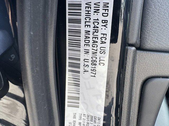 2021 Jeep Grand Cherokee Laredo X 4x2