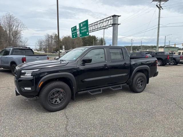 2025 Nissan Frontier Crew Cab PRO-4X 4x4