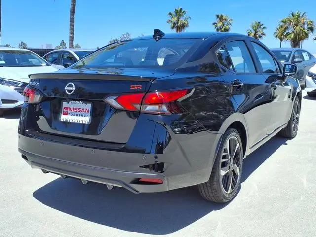 2025 Nissan Versa 1.6 SR