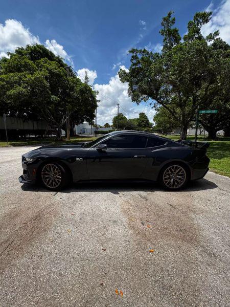 2024 Ford Mustang GT Premium Fastback
