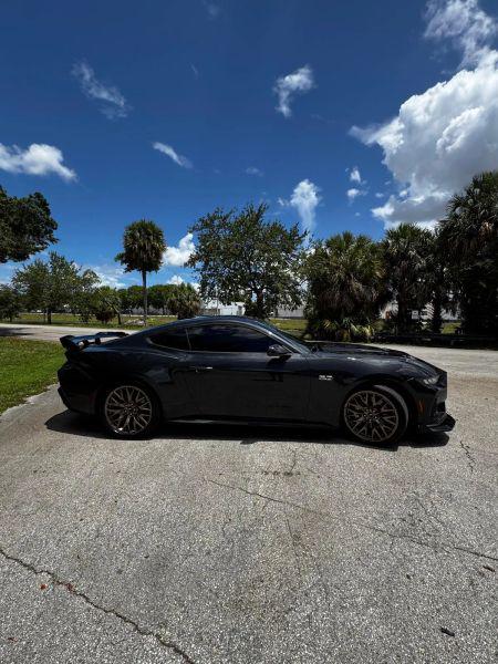 2024 Ford Mustang GT Premium Fastback