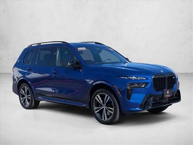 2025 BMW X7 M60i