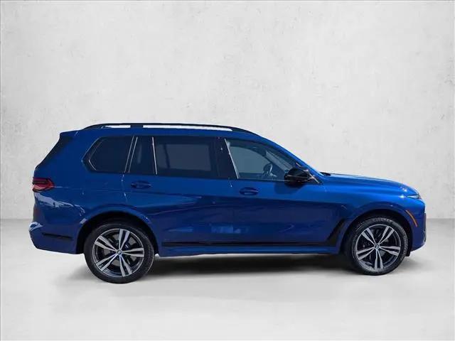 2025 BMW X7 M60i