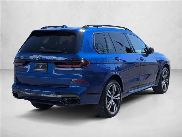 2025 BMW X7 M60i