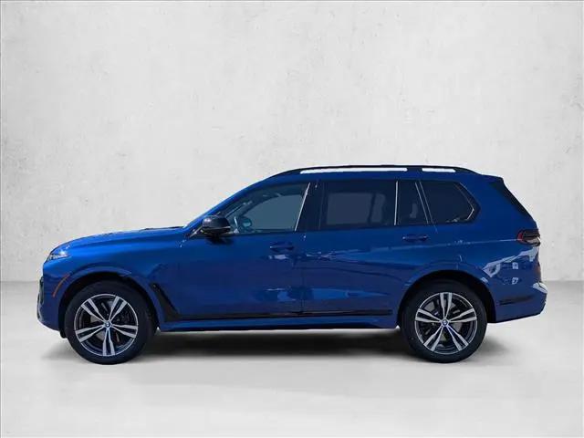 2025 BMW X7 M60i