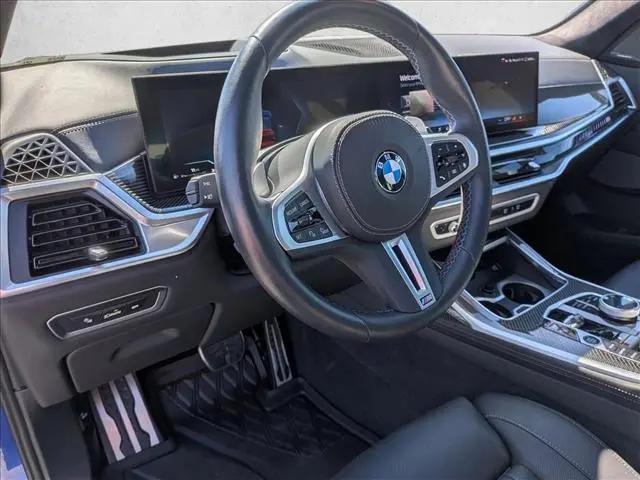 2025 BMW X7 M60i