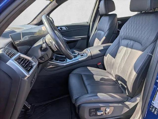 2025 BMW X7 M60i