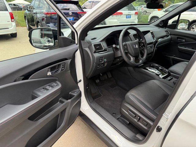2022 Honda Pilot AWD Black Edition