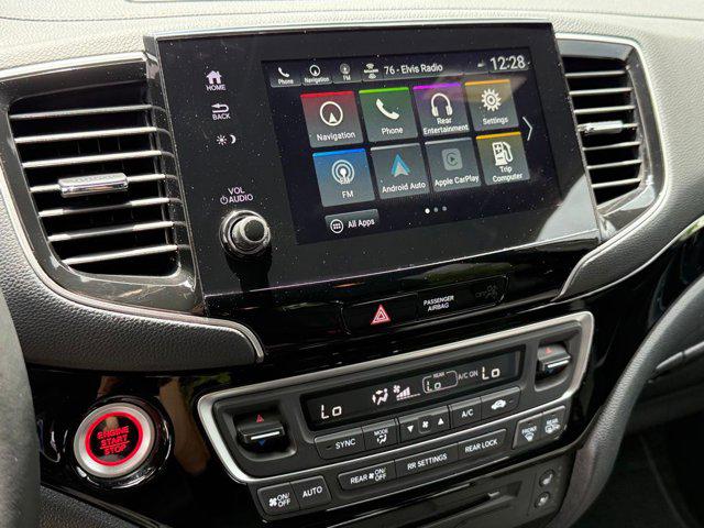 2022 Honda Pilot AWD Black Edition