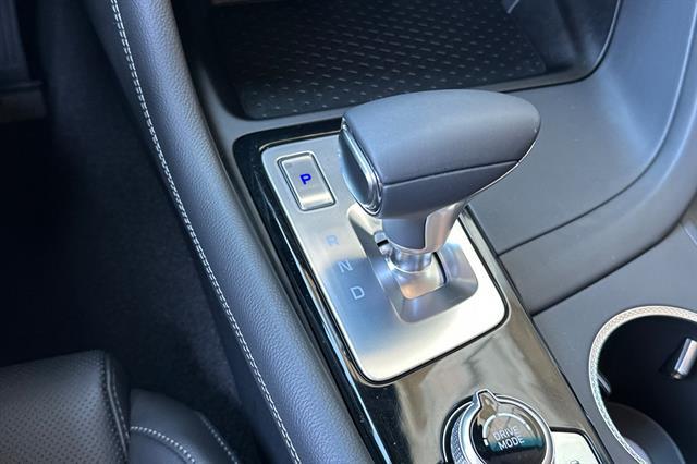 2025 Genesis G70 2.5T RWD