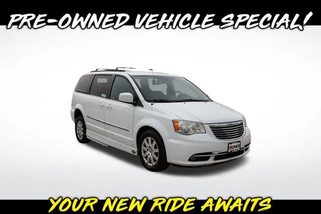 2014 Chrysler Town and Country Touring