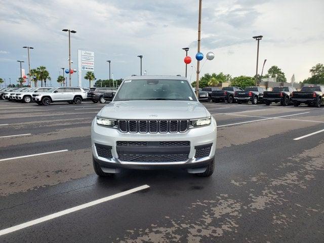 2025 Jeep Grand Cherokee GRAND CHEROKEE L LAREDO X 4X4