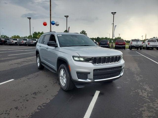 2025 Jeep Grand Cherokee GRAND CHEROKEE L LAREDO X 4X4