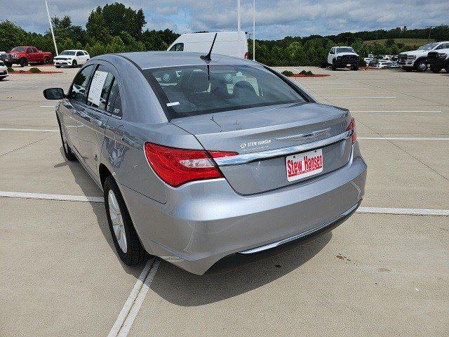 2013 Chrysler 200 Touring