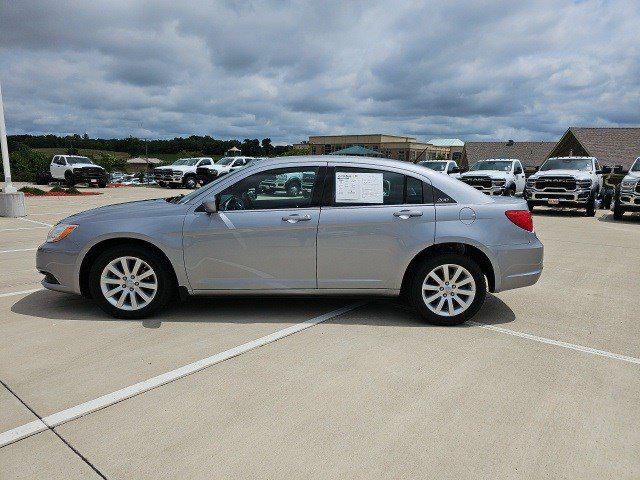 2013 Chrysler 200 Touring