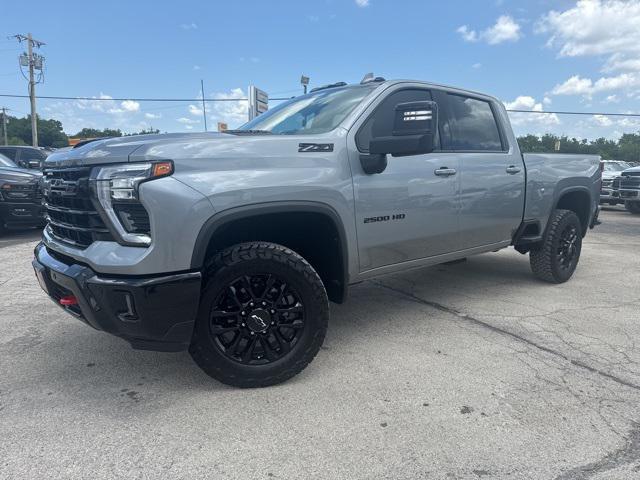 2025 Chevrolet Silverado 2500HD 4WD Crew Cab Standard Bed LTZ