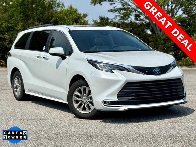 2022 Toyota Sienna XLE