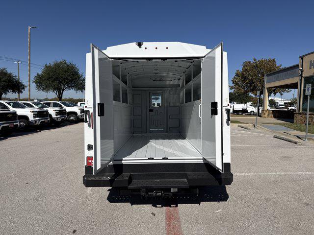 2025 Chevrolet Express Cutaway Work Van