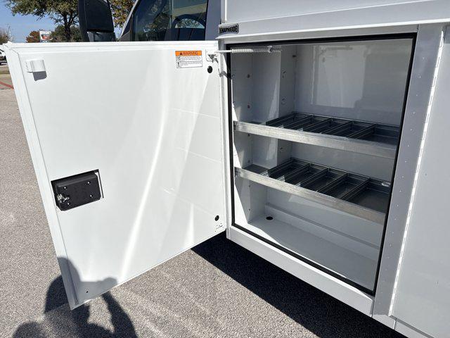 2025 Chevrolet Express Cutaway Work Van