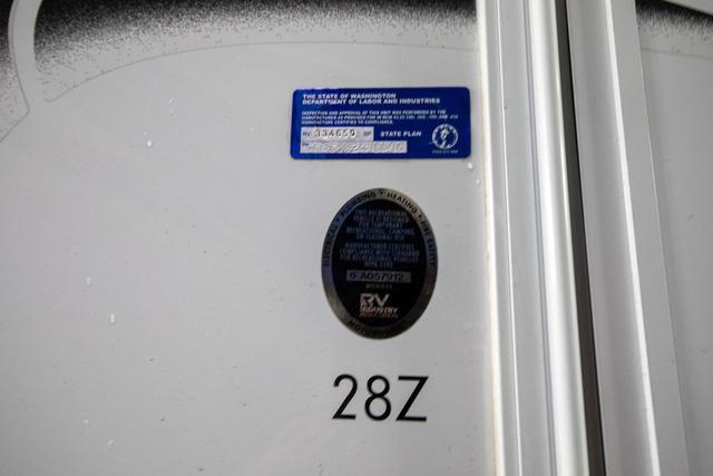 2023 Ford E-450 Cutaway 28Z