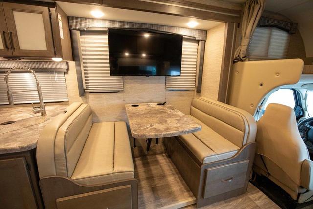2023 Ford E-450 Cutaway 28Z