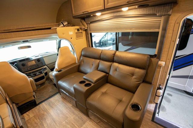 2023 Ford E-450 Cutaway 28Z