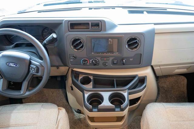 2023 Ford E-450 Cutaway 28Z