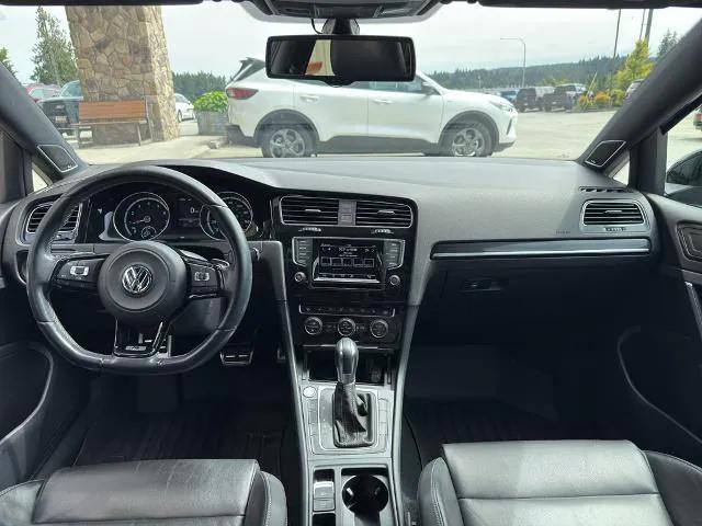 2015 Volkswagen Golf R 4-Door