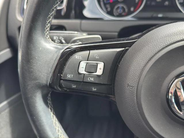 2015 Volkswagen Golf R 4-Door