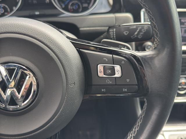 2015 Volkswagen Golf R 4-Door
