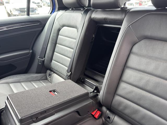 2015 Volkswagen Golf R 4-Door