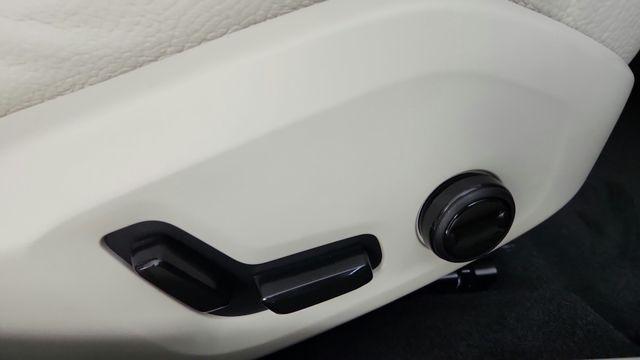 2026 Volvo V60 Cross Country Plus, B5 AWD Gas (mild hybrid)