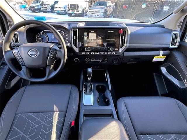 2025 Nissan Frontier King Cab SV 4x4