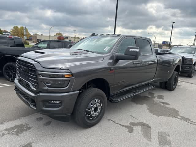 2026 RAM Ram 3500 RAM 3500 LARAMIE CREW CAB 4X4 8 BOX