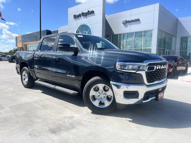 2025 RAM Ram 1500 RAM 1500 TRADESMAN CREW CAB 4X2 57 BOX 2025 RAM Ram 1500 RAM 1500 TRADESMAN CREW CAB 4X2 57 BOX