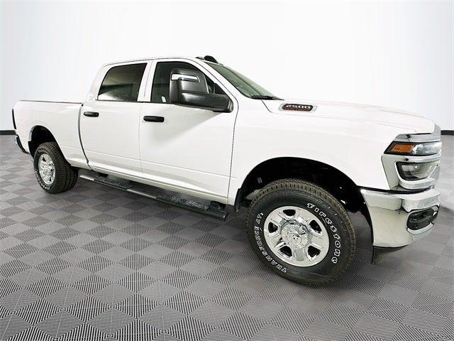 2026 RAM Ram 2500 RAM 2500 TRADESMAN CREW CAB 4X4 64 BOX