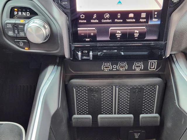 2026 Ram 1500 Laramie Crew Cab 4x4 5'7" Box