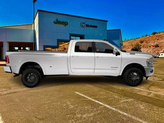 2026 RAM Ram 3500 RAM 3500 LIMITED CREW CAB 4X4 8 BOX