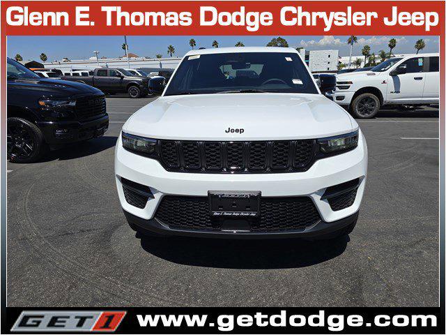 2025 Jeep Grand Cherokee GRAND CHEROKEE ALTITUDE 4X2 2025 Jeep Grand Cherokee GRAND CHEROKEE ALTITUDE 4X2