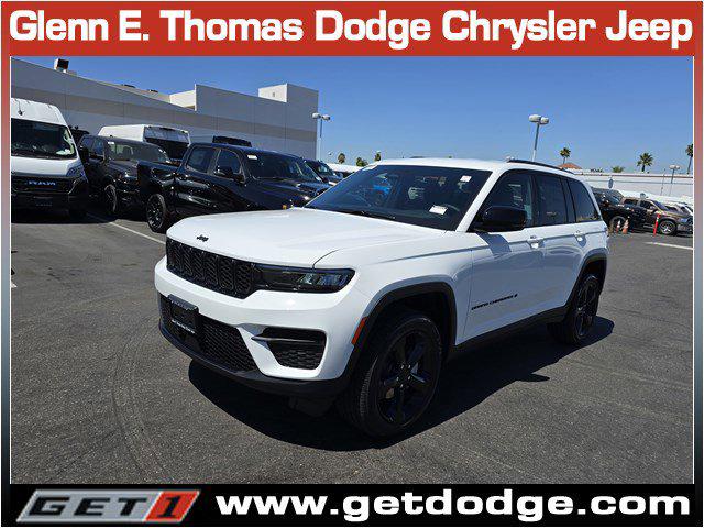 2025 Jeep Grand Cherokee GRAND CHEROKEE ALTITUDE 4X2 2025 Jeep Grand Cherokee GRAND CHEROKEE ALTITUDE 4X2