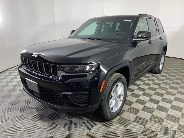 2025 Jeep Grand Cherokee GRAND CHEROKEE LAREDO X 4X4 2025 Jeep Grand Cherokee GRAND CHEROKEE LAREDO X 4X4